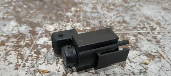 BMW 5 E60 E61 Turbo solenoid valve 72234100
