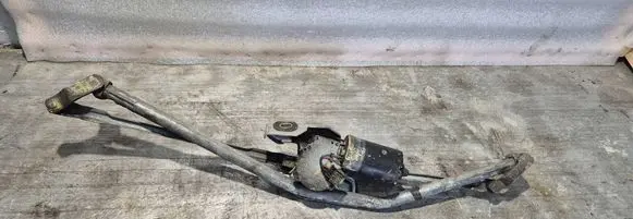 Volkswagen Multivan T4 Front wiper linkage 