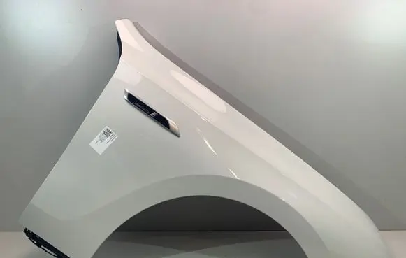 BMW 7 G70 Fender