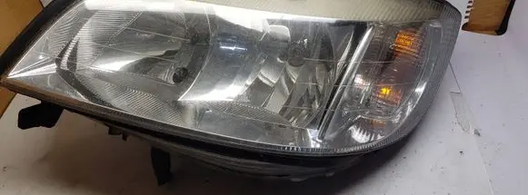 Opel Zafira A Headlight/headlamp 89100054