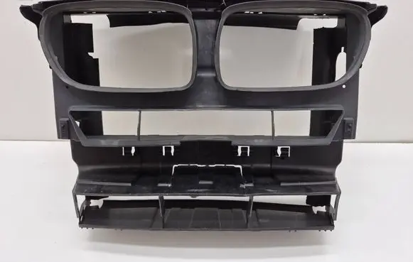 BMW X3 F25 Intercooler air guide/duct channel 17714410