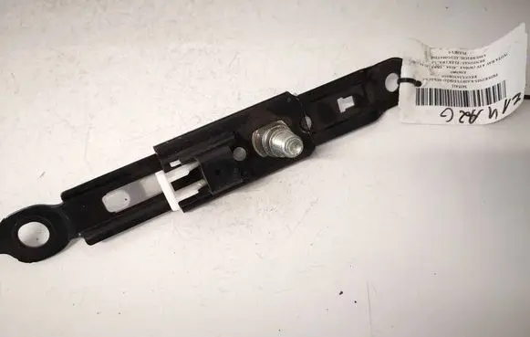 Toyota RAV 4 (XA30) Seat belt adjustment rail E563003