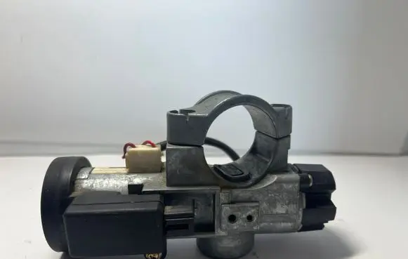 Nissan Patrol Y61 Ignition lock AS51