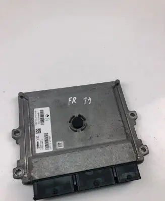 Renault Clio IV Engine control unit/module ECU 237104789R 237102706R
