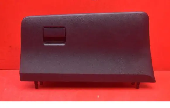 Glove box