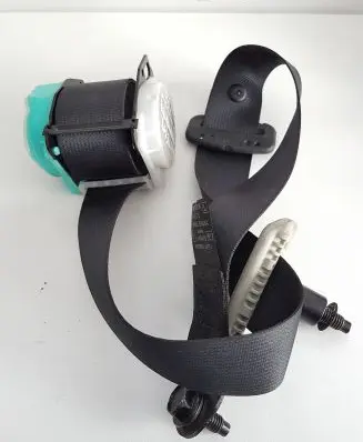 Nissan Note (E11) Rear seatbelt 88845BH05A 045520