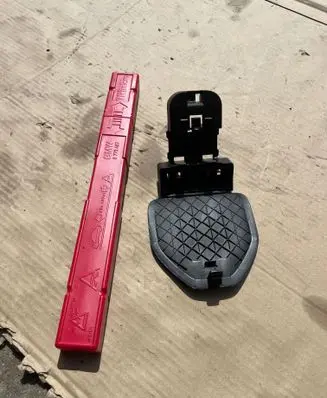 BMW 5 G30 G31 G38 Hazard Warning Triangle Mounting Bracket 7383584 19782610