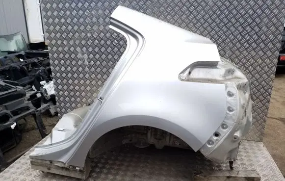 Opel Ampera Rear quarter panel 