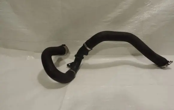 Opel Mokka X Engine coolant pipe/hose 13480297