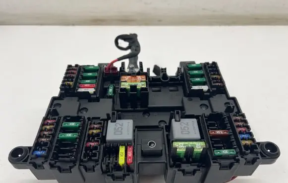 Mercedes-Benz CLA C118 X118 Fuse module A1779061002