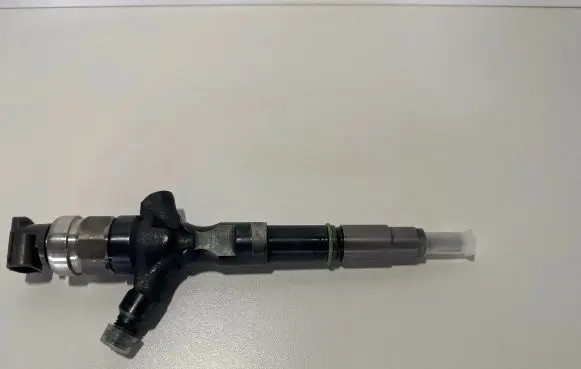 Toyota Corolla E120 E130 Fuel injector 2367030080