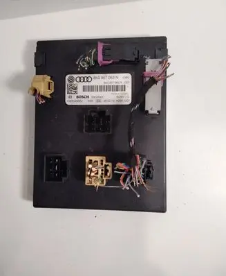 Audi A4 S4 B8 8K Comfort/convenience module 8K0907063N