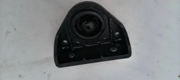 KIA Sportage Radiator mount bracket 