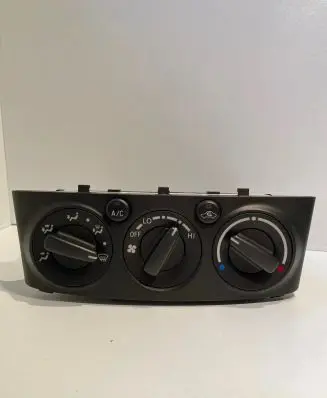 Toyota Avensis T250 Climate control unit 5590005121 MB1465703780