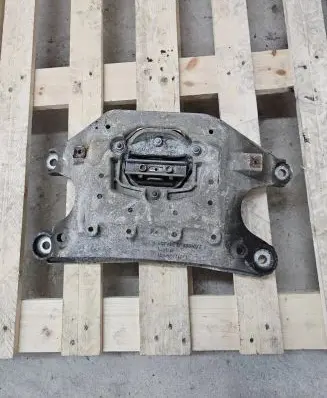 Audi A4 S4 B8 8K Gearbox mounting bracket 8K0399263