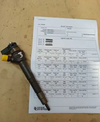 Skoda Octavia Mk3 (5E) Fuel injector 0445110475