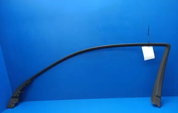 Mercedes-Benz C W203 Front door glass trim molding A2037250471