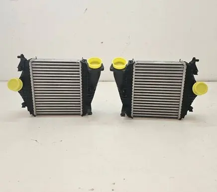 Audi RS Q8 Intercooler radiator 4M0145803BT 4M0145804BT
