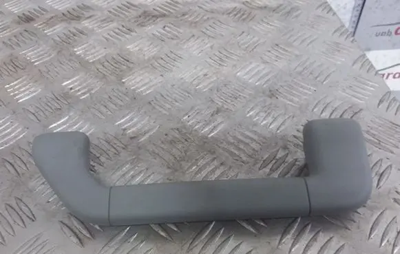 Volkswagen Touareg I Front interior roof grab handle 7L0857607A 7L0857608A