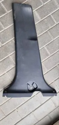 (B) pillar trim (bottom)