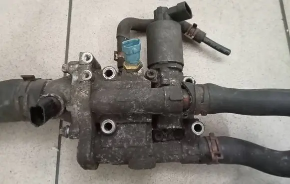 Opel Astra H EGR valve 24445720
