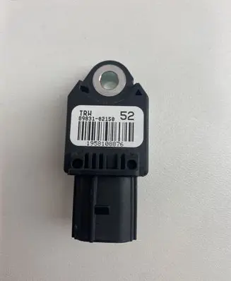 Toyota Auris E210 Airbag deployment crash/impact sensor 8983102150