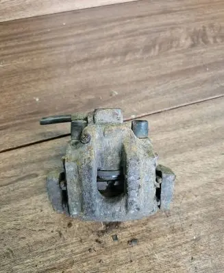 BMW 5 E34 Rear brake caliper