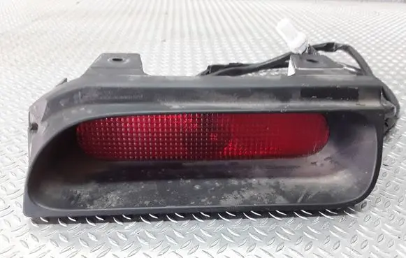 Nissan Patrol Y61 Third/center stoplight