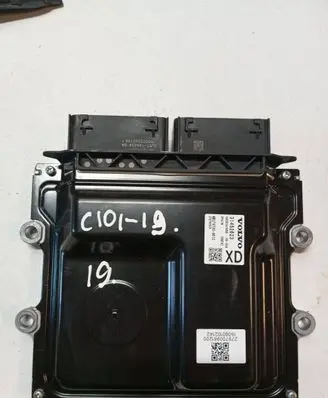 Volvo XC60 Engine control unit/module 31452623