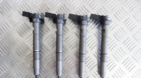 Volkswagen PASSAT CC Fuel injectors set 03L130277