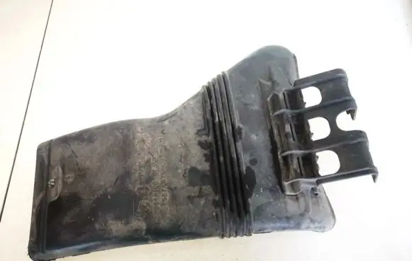 Opel Combo E Air intake hose/pipe 9652757680