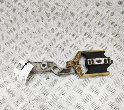 Volvo V60 Engine mount bracket 31480554