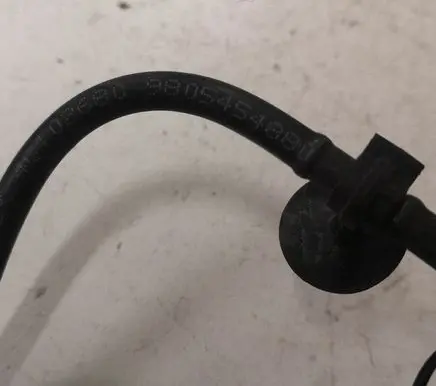 Citroen C4 Cactus Engine coolant pipe/hose 9805454880