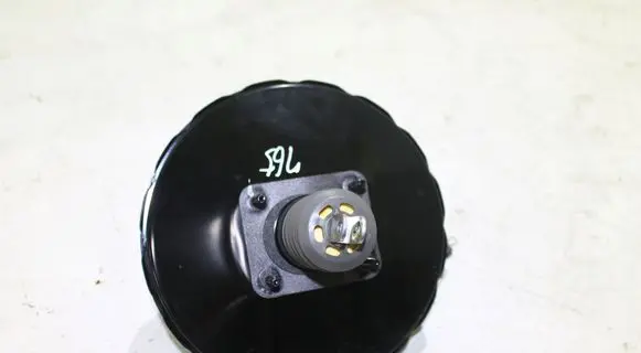 Mitsubishi Outlander Brake booster