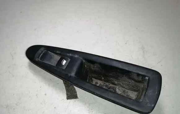 Citroen C4 I Electric window control switch 9650912777