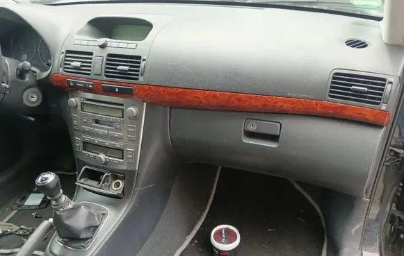 Toyota Avensis T250 Dashboard 