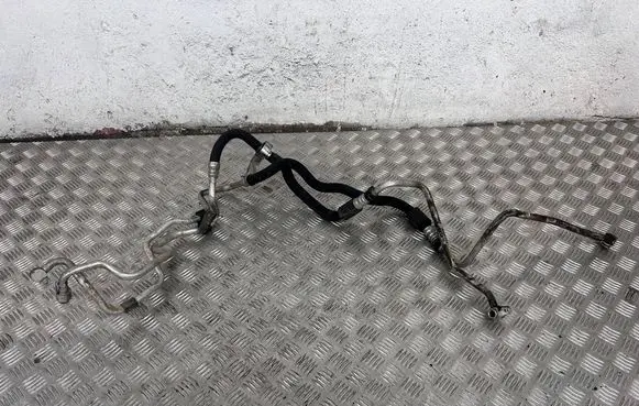 BMW X5M E70 Oil cooling pipe 7576398