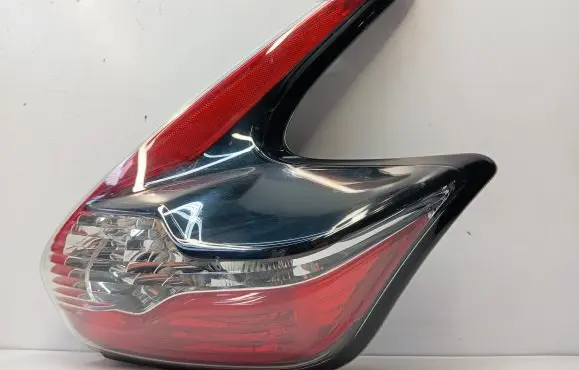 Nissan Juke I F15 Rear/tail lights 26550BV80A