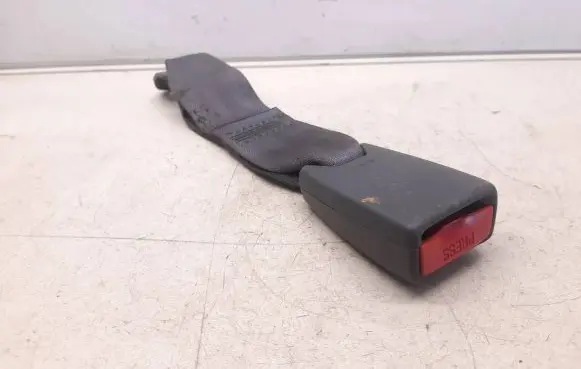 Mitsubishi Galant Rear seatbelt buckle G2285 961212CA