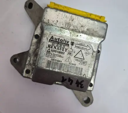 Renault Laguna II Airbag control unit/module 8200138952 601958800 C267C140608