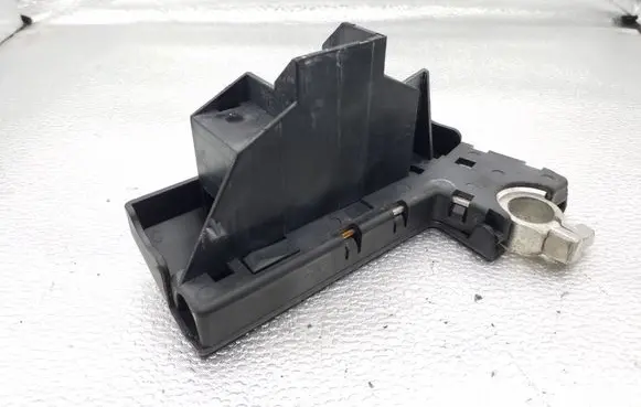 Audi A4 S4 B8 8K Positive cable (battery) 8J0915459