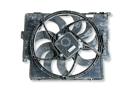 BMW 4 F32 F33 Electric radiator cooling fan 8641947 1117951301