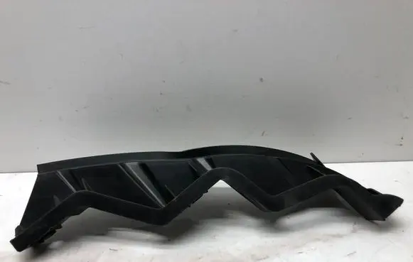 Volkswagen PASSAT B6 Front bumper mounting bracket 3C0807889