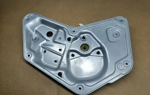 Skoda Yeti (5L) Rear window lifting mechanism without motor 5L0839402A 912561101