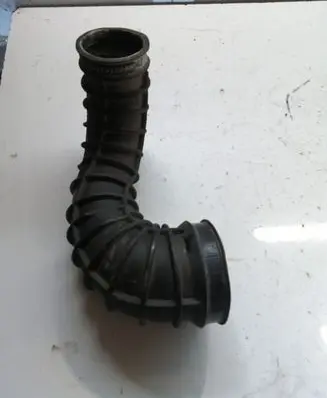 Volvo S60 Turbo air intake inlet pipe/hose 08634143