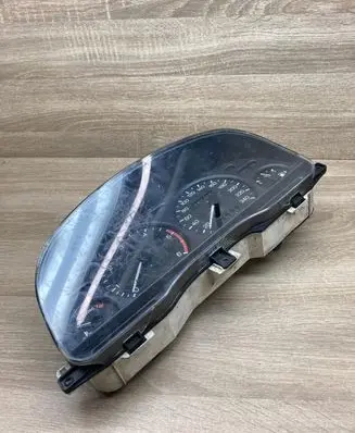Ford Mondeo MK I Speedometer (instrument cluster) 93BB10C956CA
