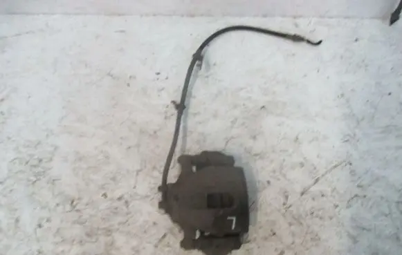 Toyota Auris 150 Front brake caliper