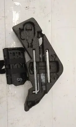 Volkswagen Touareg I Tool box 7L0012112 7L0860321A