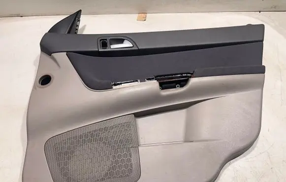 Volvo V50 Front door card panel trim