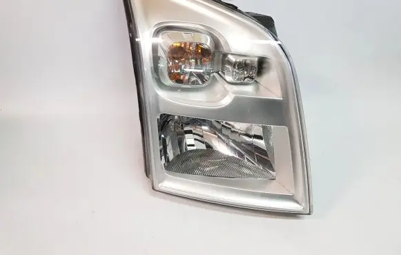 Ford Transit Headlight/headlamp 6C1113W029DG